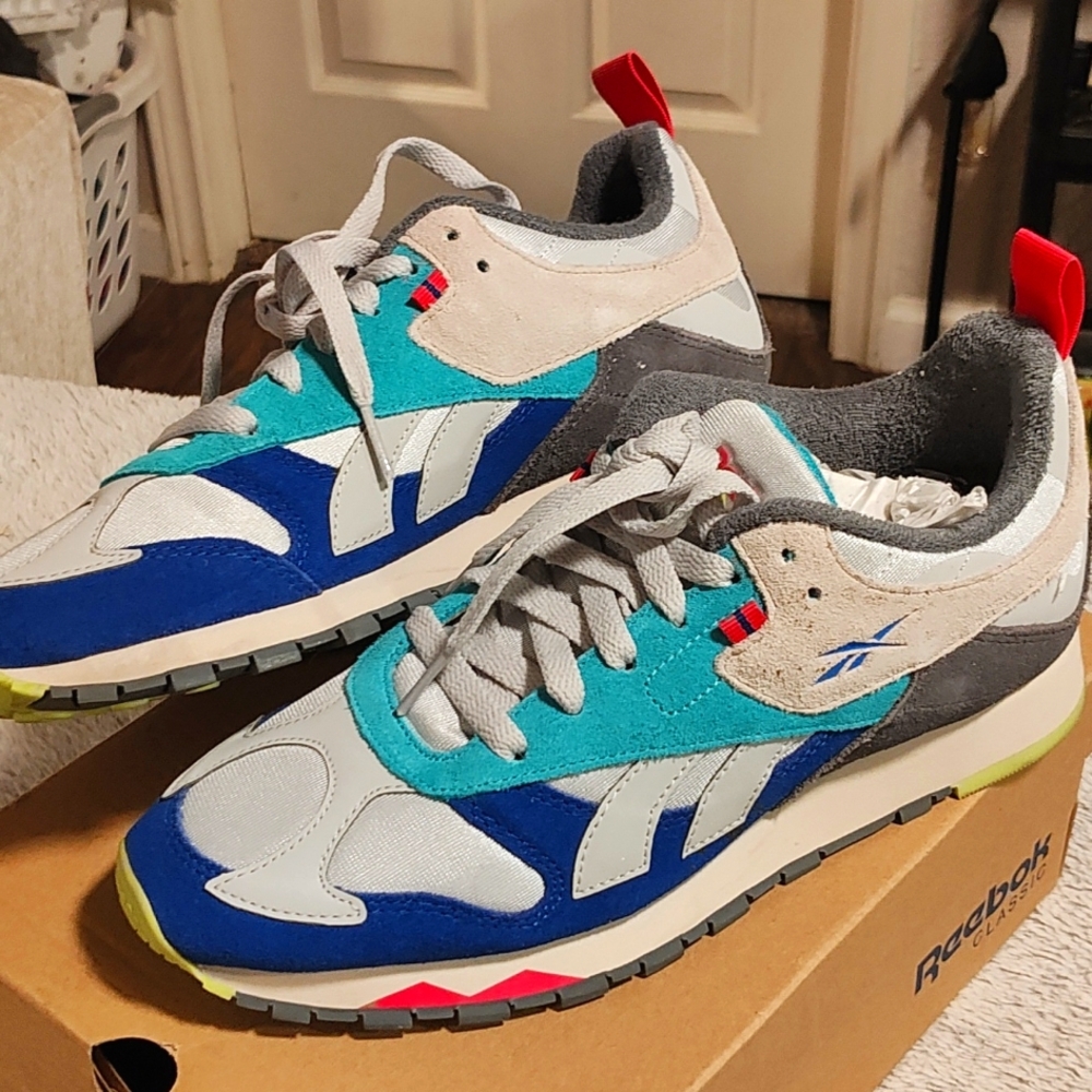 REEBOK shoe palace special release mens 8